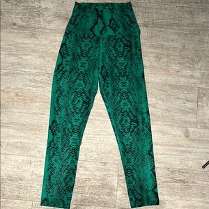Green Snake Print Beach Riot Sport Leggings